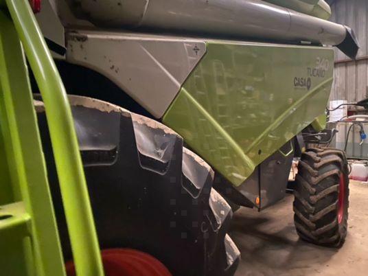 Claas TUCANO 340 - Photo 5