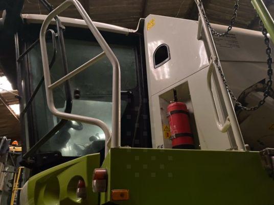 Claas TUCANO 340 - Photo 6