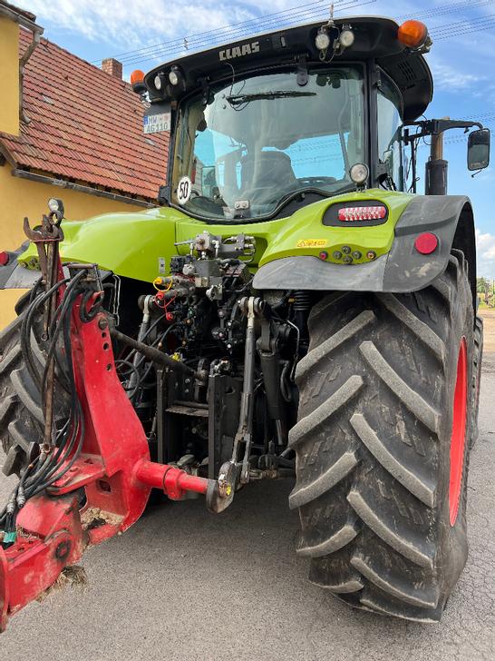 Claas Axion 830 - Photo 5