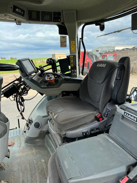 Claas Axion 830 - Photo 6