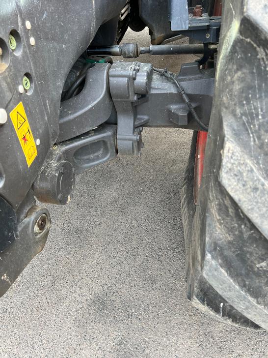 Claas Axion 830 - Photo 9