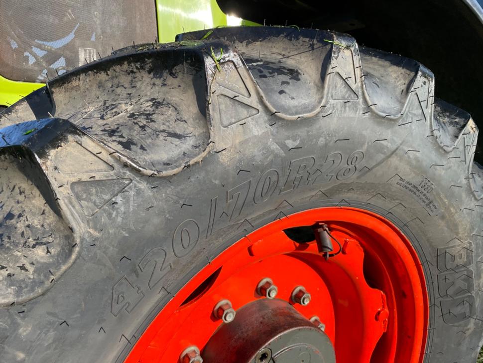 Claas Ares 566 - Photo 10