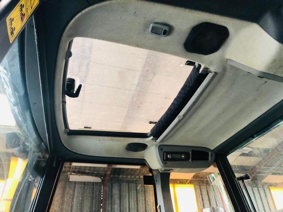 Claas arion 410 t3 chargeur - Photo 7