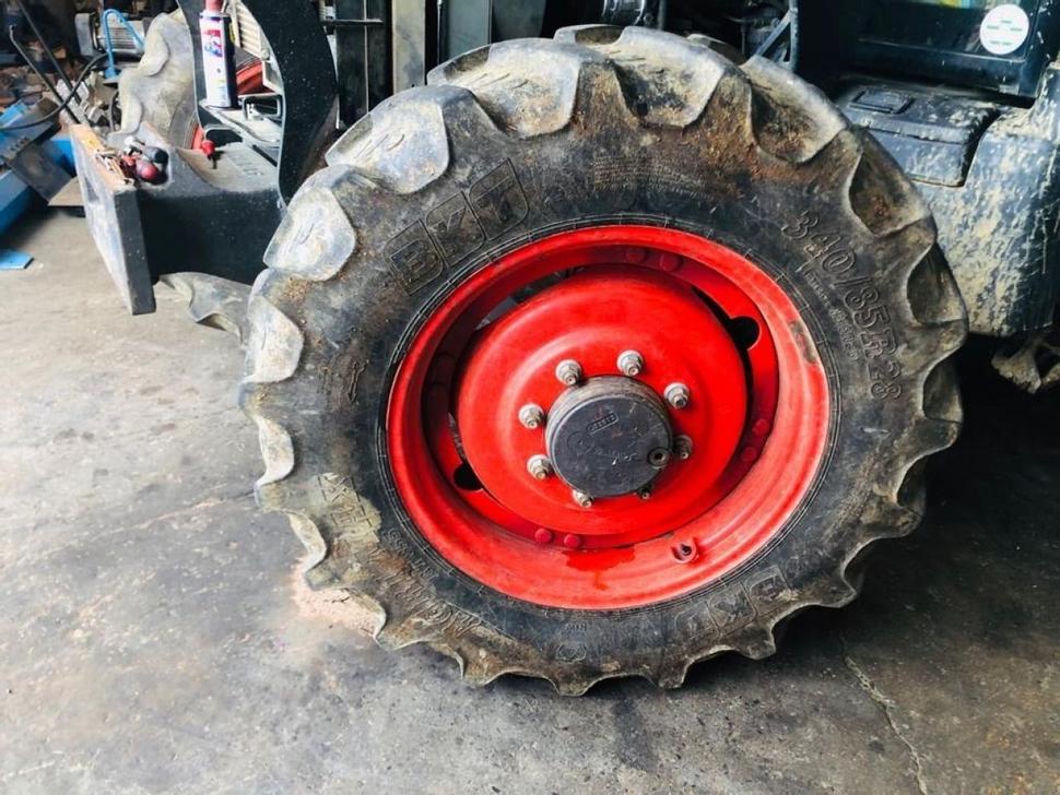 Claas arion 410 t3 chargeur - Photo 8